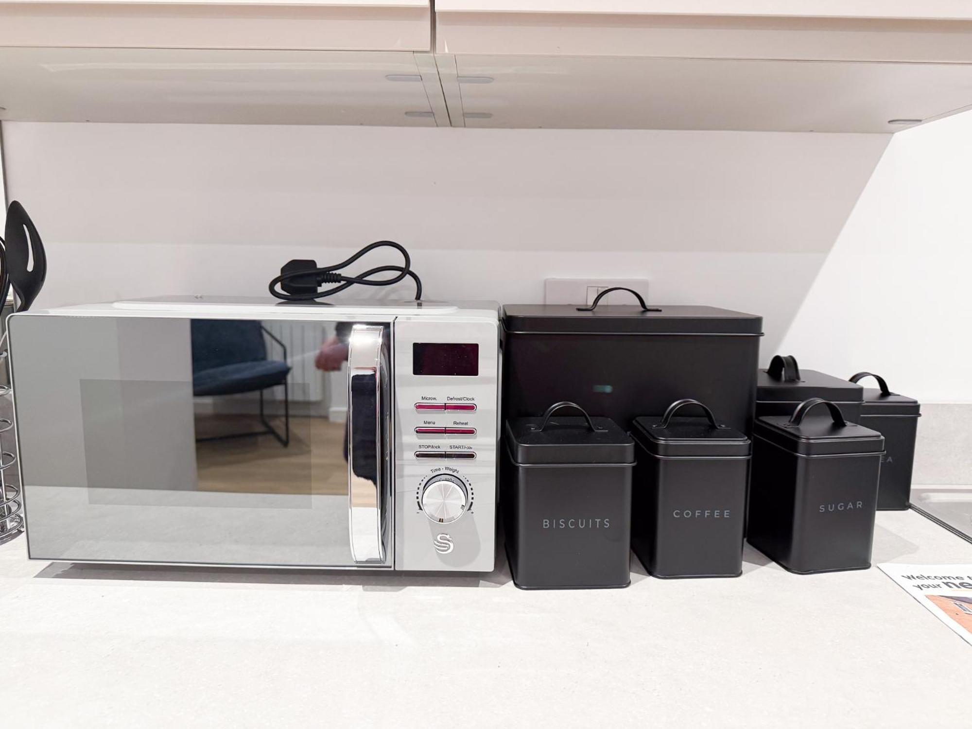 Spacious Modern 1 Bed Apartments In St Neots - Perfect For Contractors & Professionals - Free Parking - Wifi - Fully Equipped Kitchen - Smart Tv Ideal For Work Stays And Long Projects Экстерьер фото