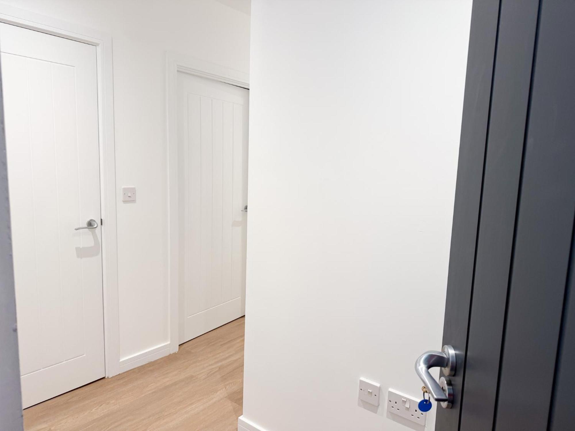 Spacious Modern 1 Bed Apartments In St Neots - Perfect For Contractors & Professionals - Free Parking - Wifi - Fully Equipped Kitchen - Smart Tv Ideal For Work Stays And Long Projects Экстерьер фото