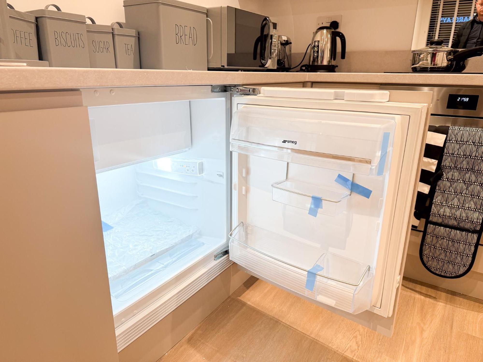 Spacious Modern 1 Bed Apartments In St Neots - Perfect For Contractors & Professionals - Free Parking - Wifi - Fully Equipped Kitchen - Smart Tv Ideal For Work Stays And Long Projects Экстерьер фото