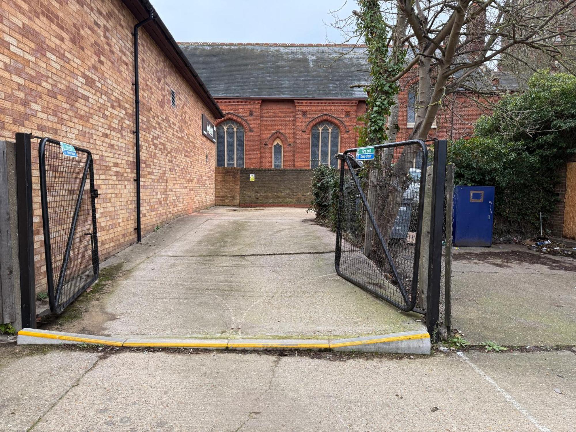 Spacious Modern 1 Bed Apartments In St Neots - Perfect For Contractors & Professionals - Free Parking - Wifi - Fully Equipped Kitchen - Smart Tv Ideal For Work Stays And Long Projects Экстерьер фото